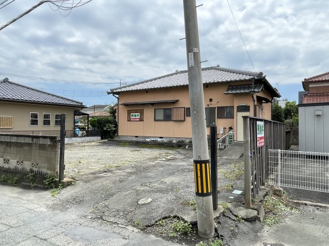 藤岡市中栗須　中古1280の駐車場