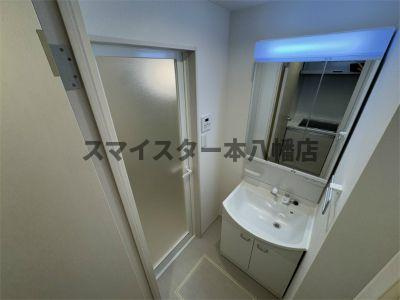 リブリ　メルシャン夏見の独立洗面台