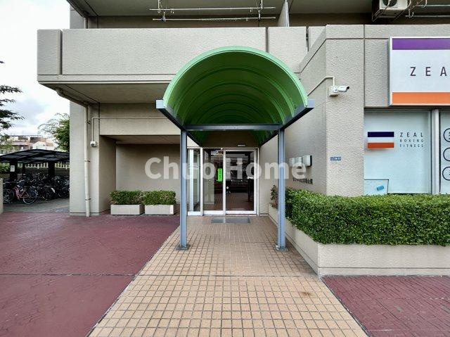 サニーハウス木場公園のエントランス|【エントランス】マンションのエントランスは、その物件の印象を決める、顔とも言える場所です。毎日通る場所ですからきれいなのが一番です。