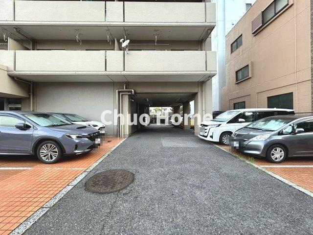 サニーハウス木場公園の駐車場|【敷地内駐車場】最新の空き状況や費用などの詳細は担当スタッフまでお問い合わせください。
