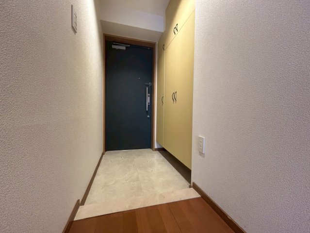 プレリオン豊中・中桜塚の玄関
