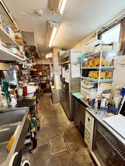 市川市南八幡４丁目の店舗事務所のキッチン