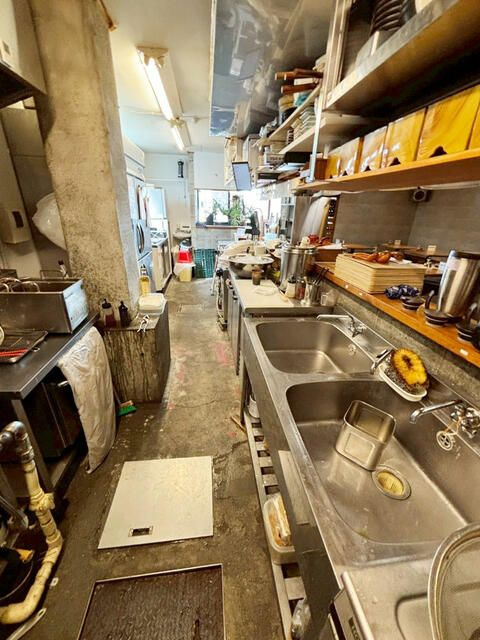 市川市南八幡４丁目の店舗事務所のキッチン
