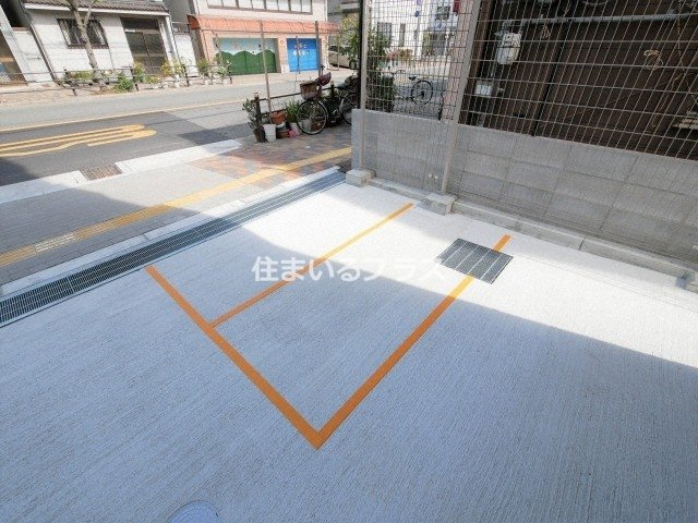 LIVE FLAT桜宮の駐車場