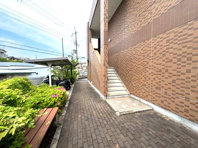 メゾンサクセスⅠのエントランス