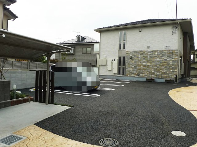 フォレストの駐車場