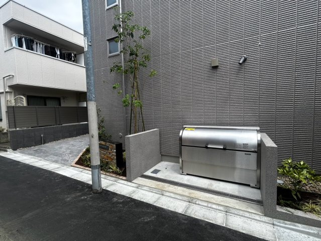 （シニア限定）ルティルオプス高円寺のその他共用部分|敷地内ゴミ置き場
