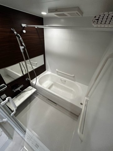 （シニア限定）ルティルオプス高円寺の浴室|栓を閉めればボタン一つでオートバス