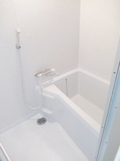 鉄飛坂マンションの浴室