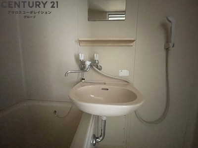 浴室内に洗面台付き
