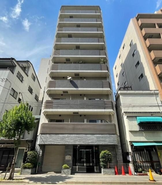 プレール・ドゥーク新御徒町の外観
