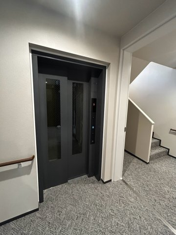 （シニア限定）ルティルオプス高円寺のその他共用部分|エレベーター