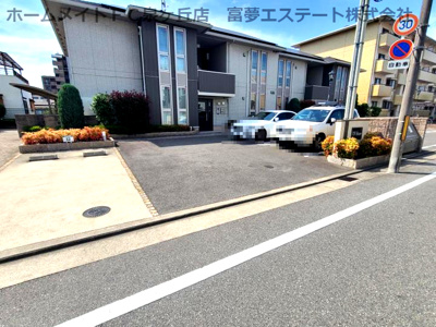 【駐車場】 | ヴィラージュ
