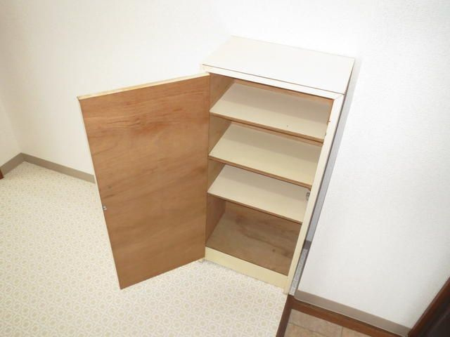 リバティハウスの玄関