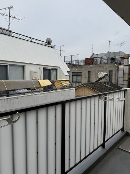 【バルコニー】