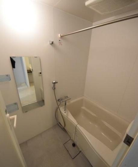 松戸市松戸の賃貸マンションの浴室