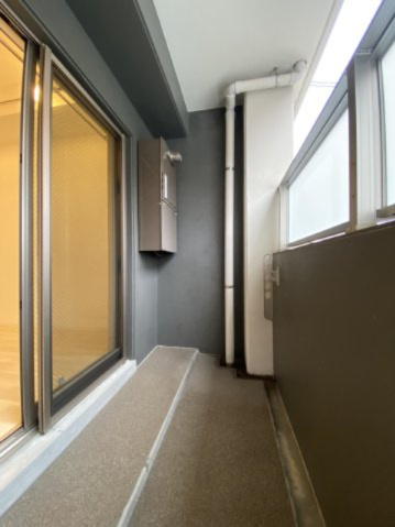 The 9th Residence Sakae Sideのバルコニー|類似