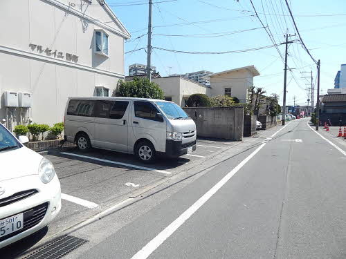 マルセイユ西町の駐車場|駐車場完備です