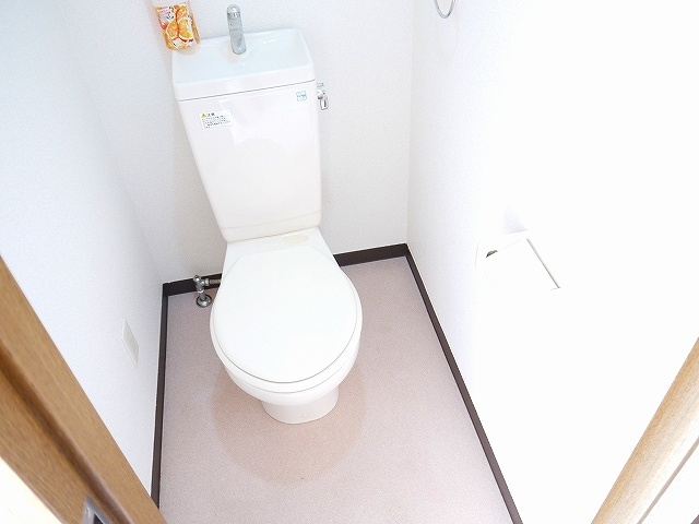 アイリスハイツ2号館のトイレ|シンプルで使いやすいトイレです