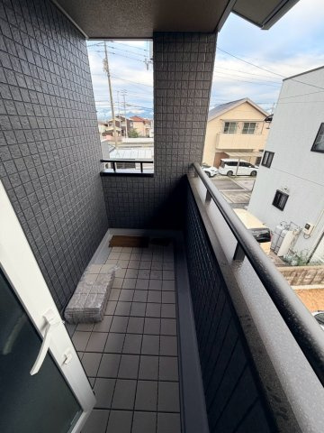 タマタウン森松　2号棟の収納