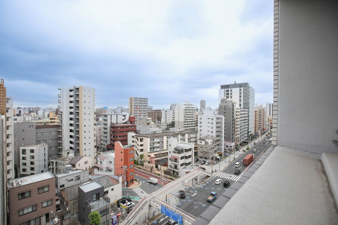 グローベルザ・シティ上野入谷の展望|グローベルザ・シティ上野入谷：南西向き角部屋につき通風良好！