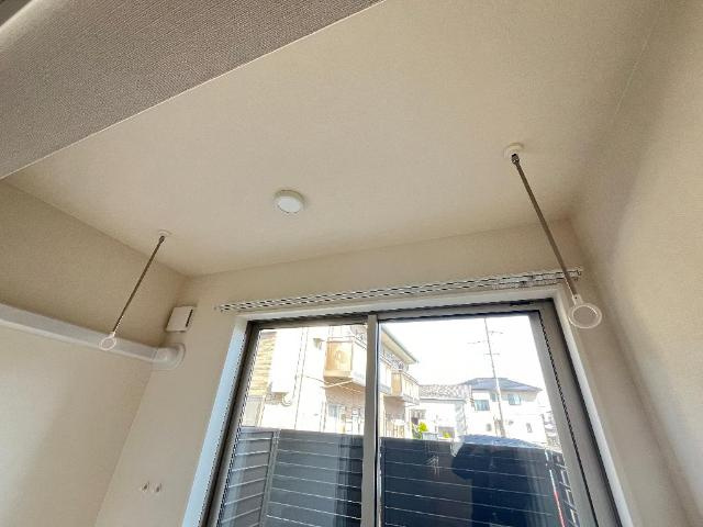 フィールドアップ雅の設備|室内物干し（イメージ）