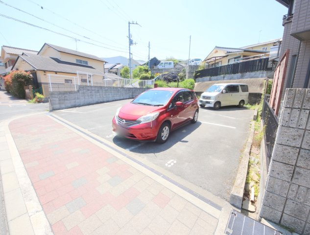 サンレイクⅠの駐車場