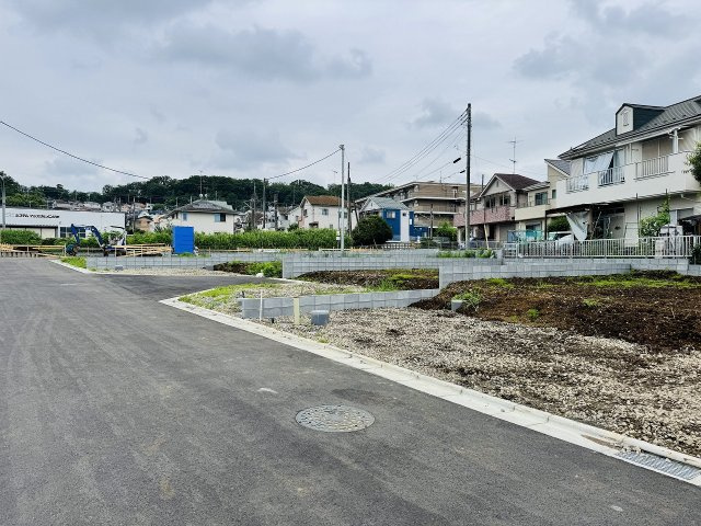 八王子市　小宮町　建築条件付き売地　４期の前面道路含む現地写真|～南東側5ｍ道路に面しています～