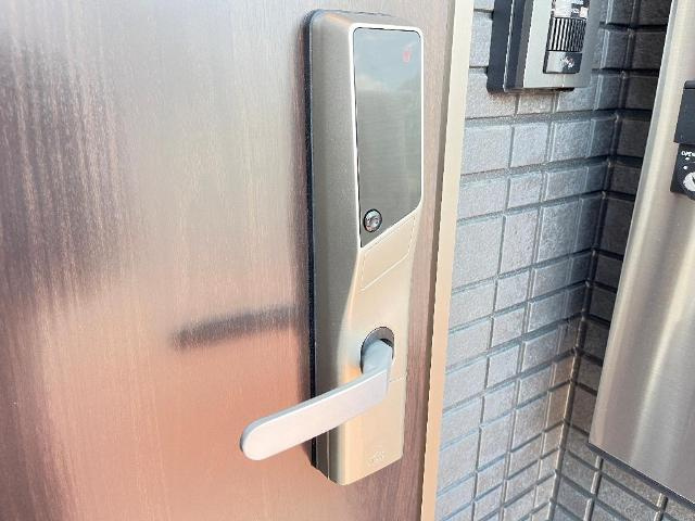 東森田2丁目新築アパートの玄関|電子錠（イメージ）