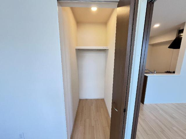 東森田2丁目新築アパートの収納|東側洋室収納（イメージ）