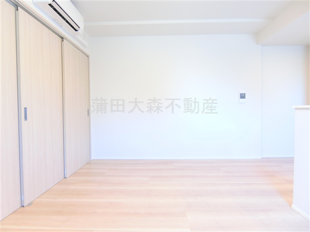 ドゥーエ梅屋敷の居間・リビング