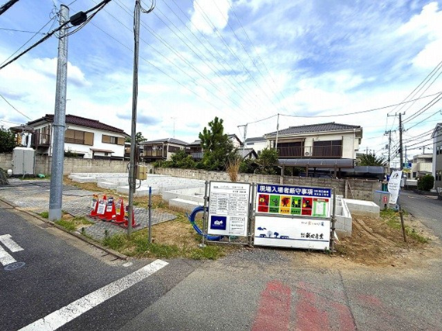 【外観】 | 【仲介手数料２２０万円が無料！】■４ＬＤＫ＋車庫■バス停まで２分■長期優良認定住宅■ＺＥＨ水準 | 【諸費用２２０万円ＯＦＦ！】
決算特別キャンペーン！
家計応援サービスの限界に挑戦中！
■耐震性能など住宅性能評価６項目で最高評価
■ＺＥＨ水準（エコ住宅）
■モデルハウス見学可
