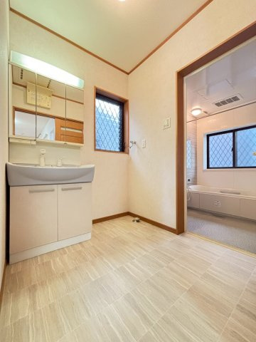 東羽衣４丁目貸家のその他