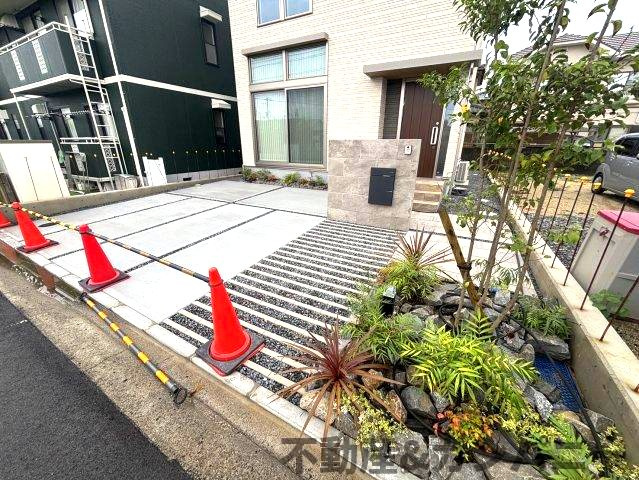 ミサワホームタウン石井東のその他|植栽が駐車場を引き立てます