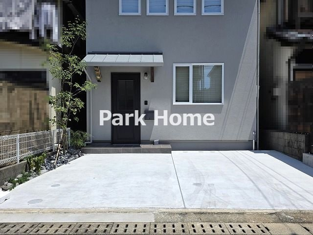 高知市朝倉甲　新築戸建ての駐車場