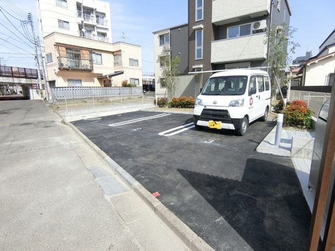 【駐車場】Ｄ－ｒｏｏｍ白萩町