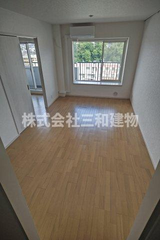 グランフィル和光の居間・リビング
