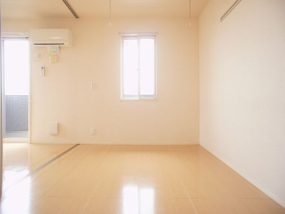 【寝室】 | リーフアベニュー | 清潔感のあるきれいな洋間です♪