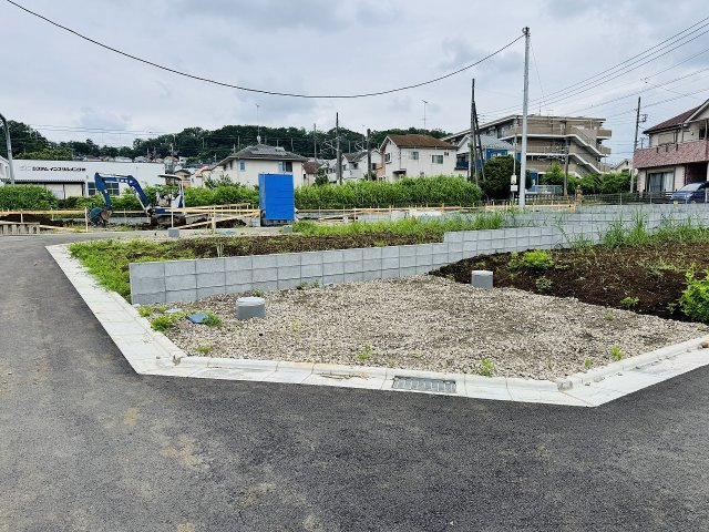 八王子市　小宮町　建築条件付き売地　４期の前面道路含む現地写真|～南東側5ｍ道路に面しています～