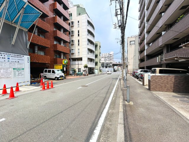 個人的に思うのは、、玄関開けて奥行感ある部屋も良いけれど、横に広がっている空間の方が好きっ！！共感できる方は、まずクリッククリック！！！な、『日神パレステージ横浜第２』リノベーションの周辺