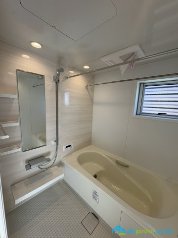 鎌倉市腰越1丁目　中古戸建の浴室|きれいなお風呂です