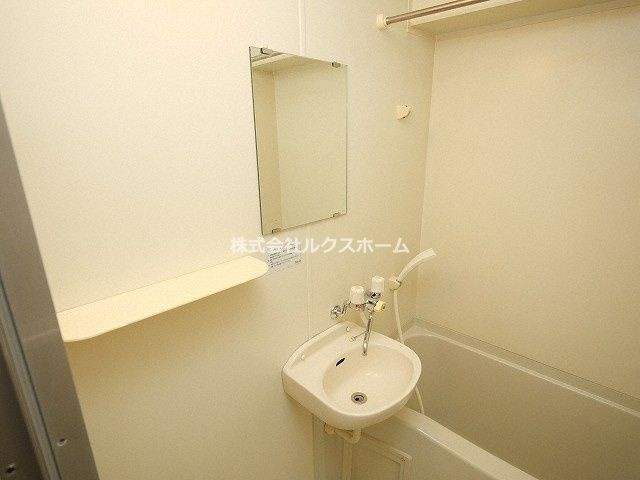 スチューデントパレス茨木の洗面所