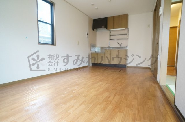 ハイカムールエルテの居間・リビング|参考、同建物・同間取りの号室