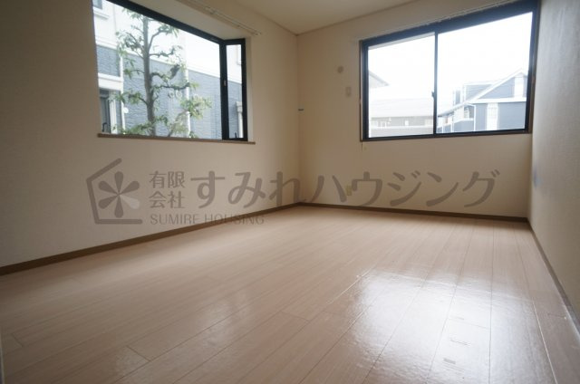 ハイカムールエルテの寝室|参考、同建物・同間取りの号室