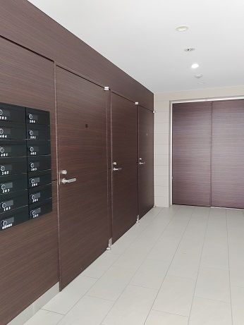 リアンレガーロ東比恵ステーション　東光小学校区のエントランス|リアンレガーロ東比恵ステーション