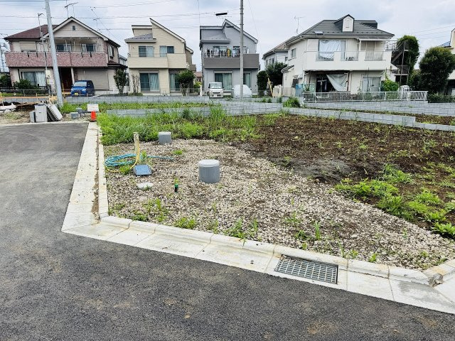 八王子市　小宮町　建築条件付き売地　４期の前面道路含む現地写真|～南東側5ｍ道路に面しています～