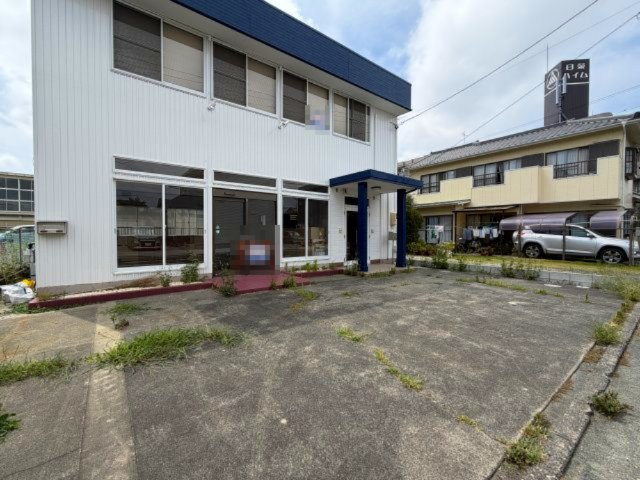 南浅田1丁目店舗・事務所の駐車場