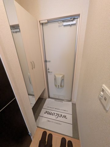 GRAND SOLEIL Aの玄関