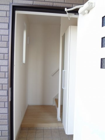 オリーブハウス　Ｂの玄関|落ち着いた玄関です