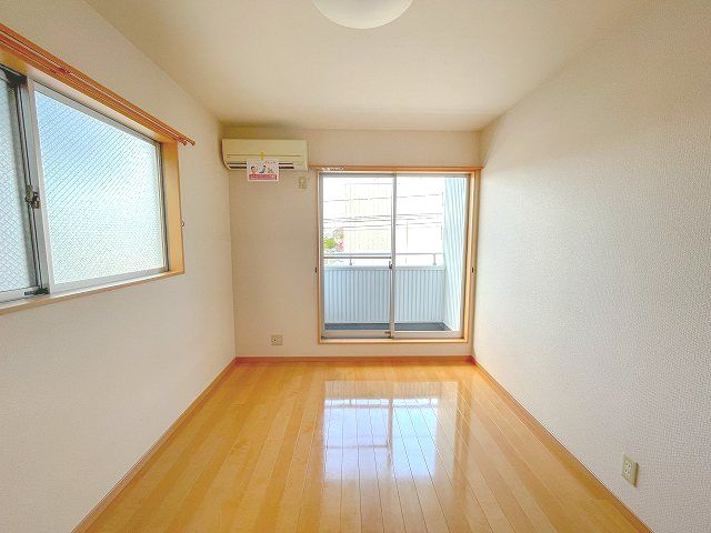 NEW BEGININGの洋室|スタンダードな洋室です
※違うお部屋の写真を使用しております